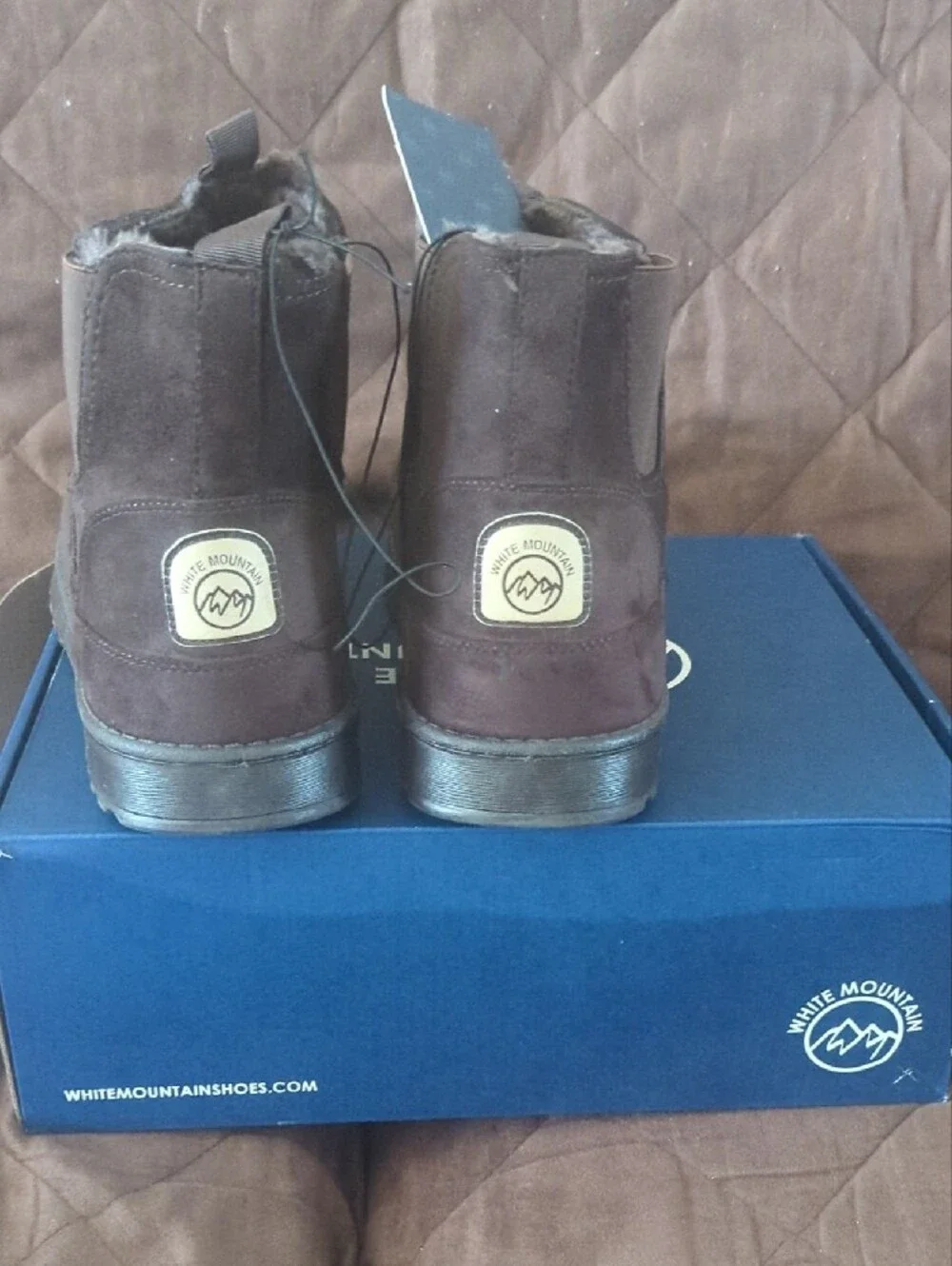 New White Mountain Isleworth Men’s Faux Suede & Fur Chukka Boots
